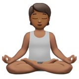persona in posizione del loto: carnagione abbastanza scura