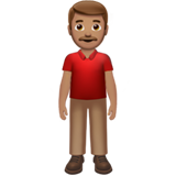 uomo in piedi: carnagione olivastra