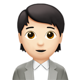 persona che fa un lavoro d’ufficio: carnagione chiara