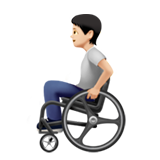 persona su sedia a rotelle manuale: carnagione chiara