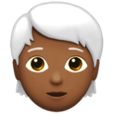 persona: carnagione abbastanza scura e capelli bianchi