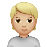 persona imbronciata: carnagione abbastanza chiara