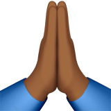 mani giunte: carnagione abbastanza scura