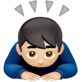 uomo che fa inchino profondo: carnagione chiara