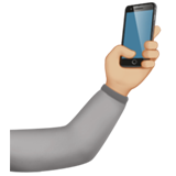 selfie: carnagione abbastanza chiara