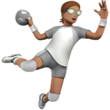 persona che gioca a pallamano: carnagione olivastra