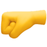 Pugno a sinistra - Facebook