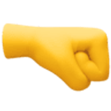 Pugno a destra - Facebook